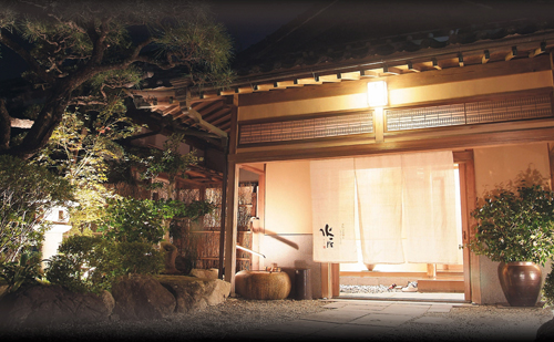 水匠夜の顔