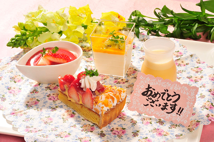 バースデープレート、バースデーケーキ